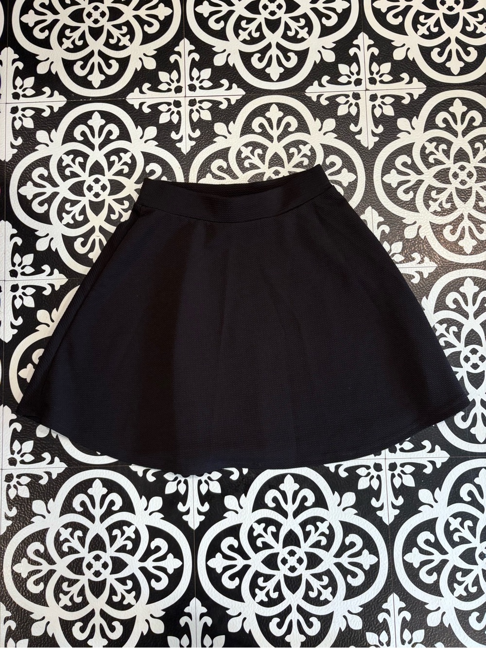 SHEIN Black Circle Skater Skirt